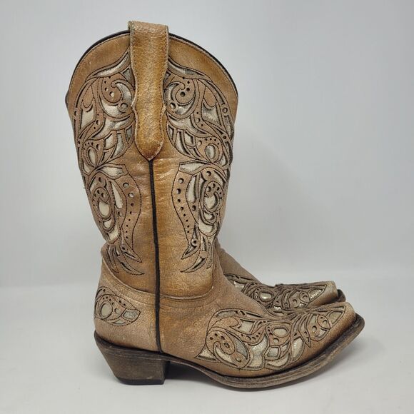 Corral Tan and Silver Heeled Boots - Picture 2 of 11
